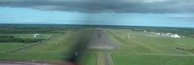 雄大と清々しさに満ちた北海道中標津空港への着陸　C-172　ＧＡパイロットなら一度は飛んで行きたい飛行場だ